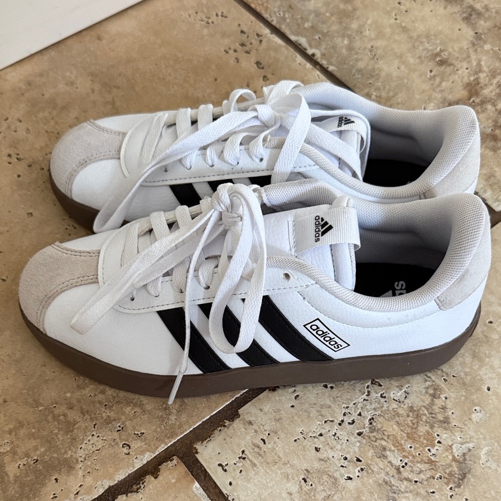 Adidas Women’s White and Black Sneakers - Picture 3 of 5